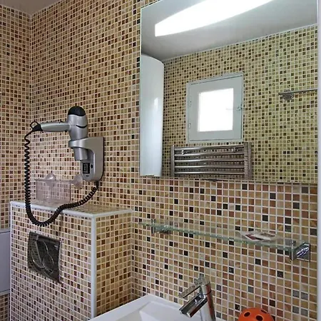 Spacieux Au Coeur De 75 M² Avec Vue Sur La *