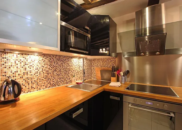 公寓 Spacieux Au Coeur De 75 M² Avec Vue Sur La *