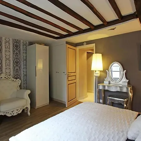 Spacieux Au Coeur De 75 M² Avec Vue Sur La Апартаменты Париж